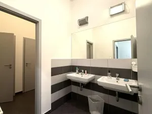 Pronájem skladu, Praha - Čakovice, Cukrovarská, 468 m2