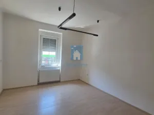 Pronájem kanceláře, Plzeň, Lobezská, 40 m2