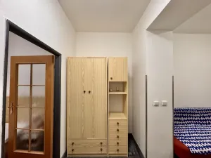 Pronájem bytu 2+kk, Praha - Smíchov, U Santošky, 50 m2