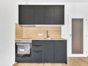Pronájem bytu 1+kk, Praha - Hloubětín, Za černým mostem, 35 m2