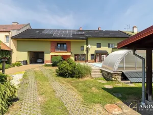 Prodej rodinného domu, Tučín, 332 m2