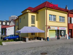 Pronájem bytu 4+1, Valašské Meziříčí - Krásno nad Bečvou, Mostní, 80 m2