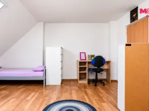 Prodej bytu 3+1, Milovice, Mírová, 93 m2