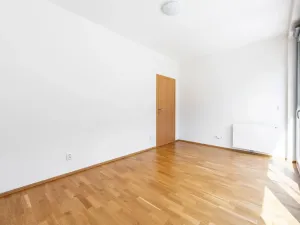 Pronájem bytu 2+kk, Praha - Karlín, U Mlýnského kanálu, 58 m2