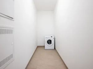 Pronájem bytu 2+kk, Praha - Karlín, U Mlýnského kanálu, 58 m2