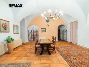Prodej domu, Ježovy, 700 m2