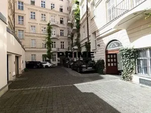 Pronájem kanceláře, Praha - Nové Město, Lazarská, 190 m2