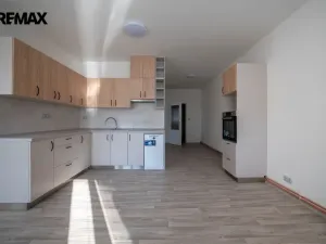 Pronájem bytu 3+kk, Nová Paka, 83 m2