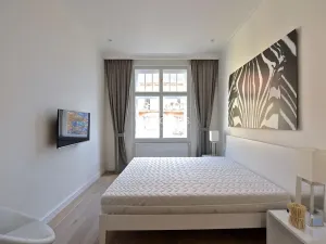 Pronájem bytu 2+kk, Praha - Vinohrady, náměstí Jiřího z Poděbrad, 56 m2