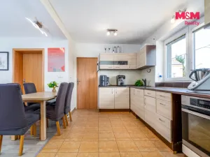 Prodej činžovního domu, Milovice, Mírová, 176 m2