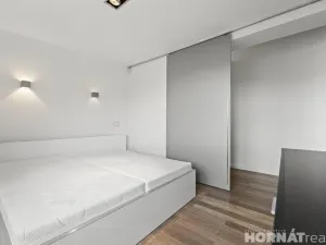 Pronájem bytu 2+kk, Praha - Smíchov, U Paliárky, 47 m2