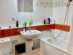 Pronájem bytu 2+kk, Praha - Vysočany, Pod Harfou, 56 m2