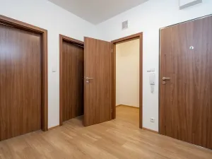 Pronájem bytu 2+kk, Praha - Střížkov, Makedonská, 55 m2