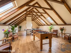 Prodej rodinného domu, Charvatce, 250 m2