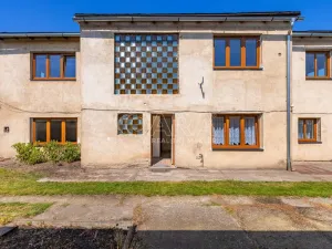 Prodej rodinného domu, Pečky - Velké Chvalovice, Dlouhá, 170 m2