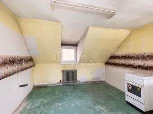 Prodej rodinného domu, Pečky - Velké Chvalovice, Dlouhá, 170 m2
