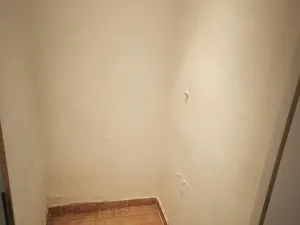 Pronájem obchodního prostoru, Ostrava - Mariánské Hory, Korunní, 20 m2