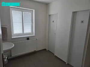 Pronájem kanceláře, Olomouc - Neředín, 500 m2