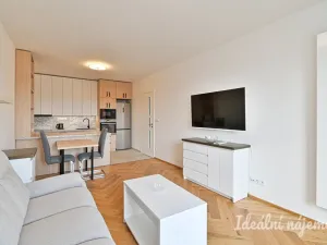 Pronájem bytu 2+kk, Brno, Poděbradova, 69 m2