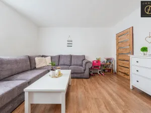 Prodej bytu 3+1, Bitozeves, 71 m2