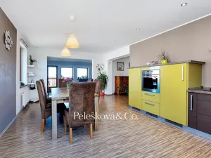 Prodej vícegeneračního domu, Praha - Štěrboholy, Pod areálem, 333 m2