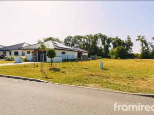 Prodej pozemku pro bydlení, Cvrčovice, 726 m2