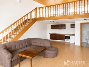 Pronájem atypického bytu, Tuchoměřice, V Kněžívce, 160 m2