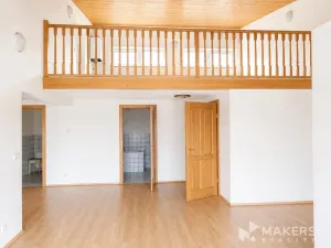 Pronájem atypického bytu, Tuchoměřice, V Kněžívce, 160 m2