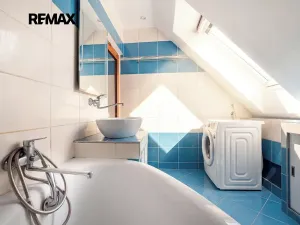 Prodej vícegeneračního domu, Praha - Vokovice, Půlkruhová, 385 m2