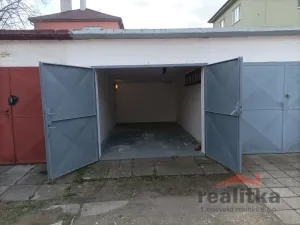 Prodej garáže, Opava - Předměstí, Slavičí, 18 m2