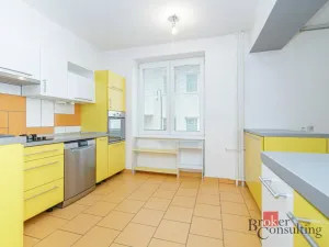 Prodej bytu 3+kk, Opava - Město, U Fortny, 76 m2