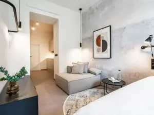 Prodej ubytování, Praha - Karlín, Prvního pluku, 27 m2