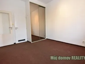 Pronájem bytu 1+kk, Praha - Vysočany, Freyova, 56 m2