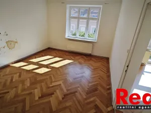 Pronájem bytu 3+1, Brno - Veveří, Čápkova, 108 m2