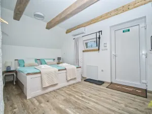 Prodej ubytování, Strachotín, Sklepní, 300 m2