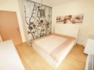 Pronájem bytu 3+kk, Praha - Kunratice, Za valem, 89 m2