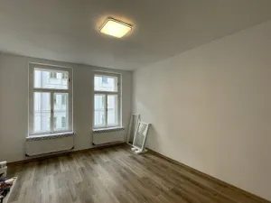 Pronájem bytu 2+1, Praha, Bořivojova, 72 m2
