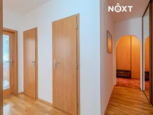Prodej bytu 3+1, Brno, Valtická, 77 m2