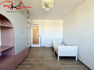 Prodej bytu 4+kk, Praha - Černý Most, Generála Janouška, 100 m2