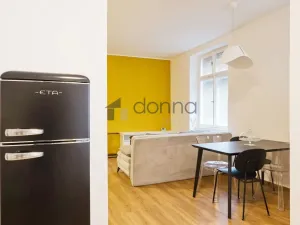 Pronájem bytu 1+1, Praha, Slezská, 43 m2