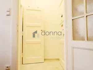 Pronájem bytu 1+1, Praha, Slezská, 43 m2