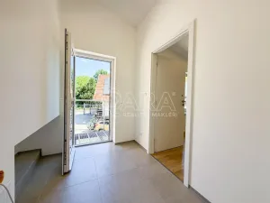 Pronájem bytu 1+kk, Křížkový Újezdec - Čenětice, 23 m2