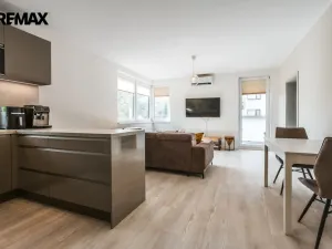 Pronájem bytu 3+kk, Praha - Střížkov, Makedonská, 68 m2
