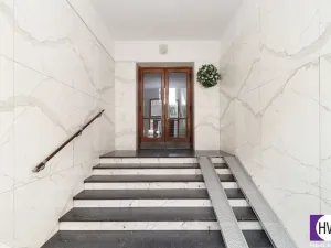 Pronájem bytu 2+kk, Praha, Dvorecké náměstí, 62 m2