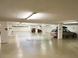 Pronájem kanceláře, Praha - Žižkov, Chelčického, 111 m2