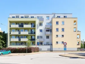 Prodej bytu 3+kk, Hradec Králové - Třebeš, Ve Stromovce, 75 m2