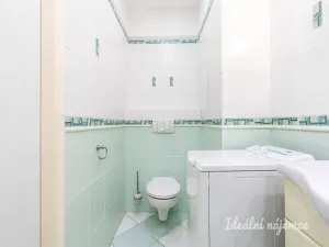 Pronájem bytu 2+1, Praha - Záběhlice, Choceradská, 55 m2