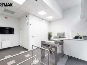 Pronájem kanceláře, Praha - Vysočany, Kolbenova, 2800 m2