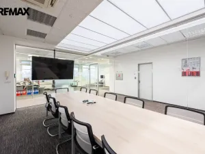 Pronájem kanceláře, Praha - Vysočany, Kolbenova, 2800 m2