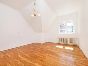 Pronájem rodinného domu, Praha - Břevnov, Pětipeského, 160 m2